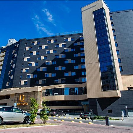 Domina Hotel Novosibirsk Bagian luar foto